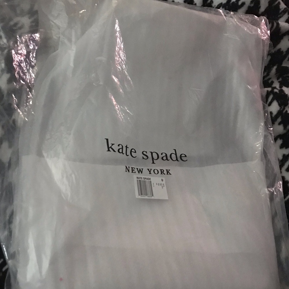 Kate Spade NWT Flash Glitter Tote in Grey - HOST PICK! 🏆 - Picture 6 of 11